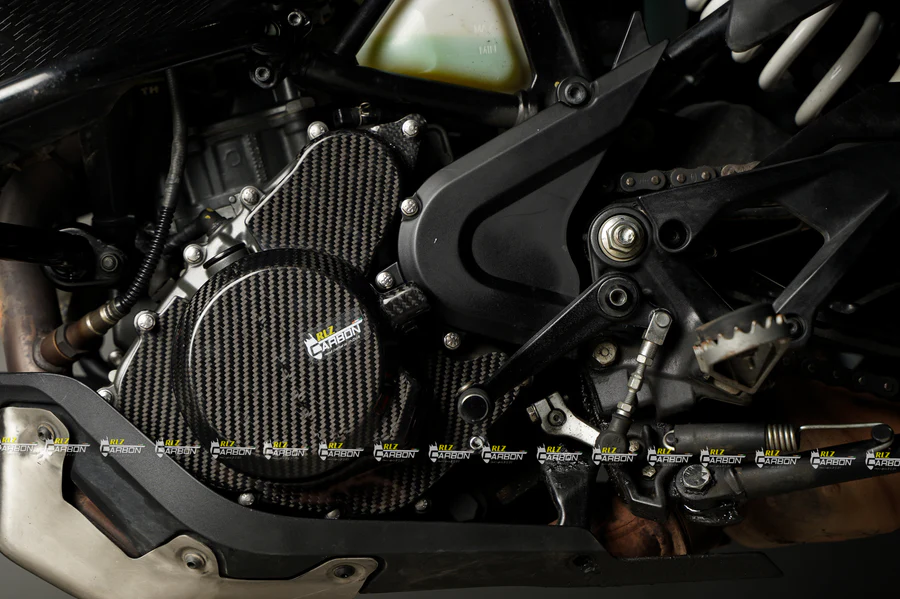 RLZ MOTORSPORT Carbon Fiber Magnet Cover for KTM Duke 250/390 2017-2022 Model