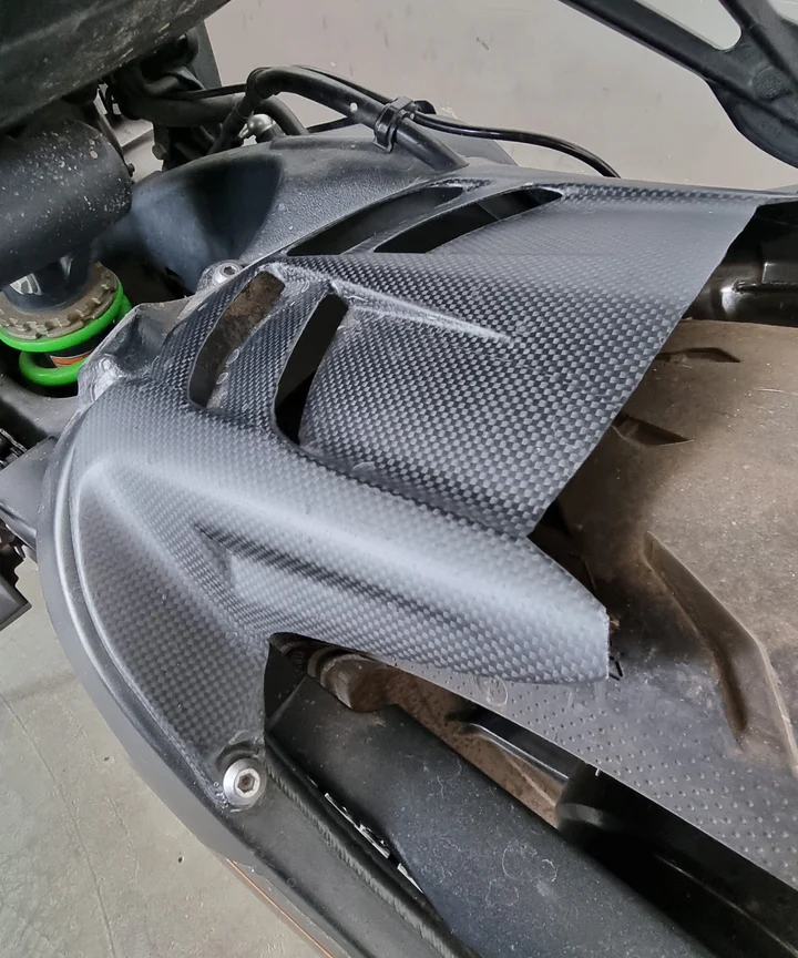 RLZ MOTORSPORT Carbon Fiber Rear Hugger for Kawasaki ZX6R