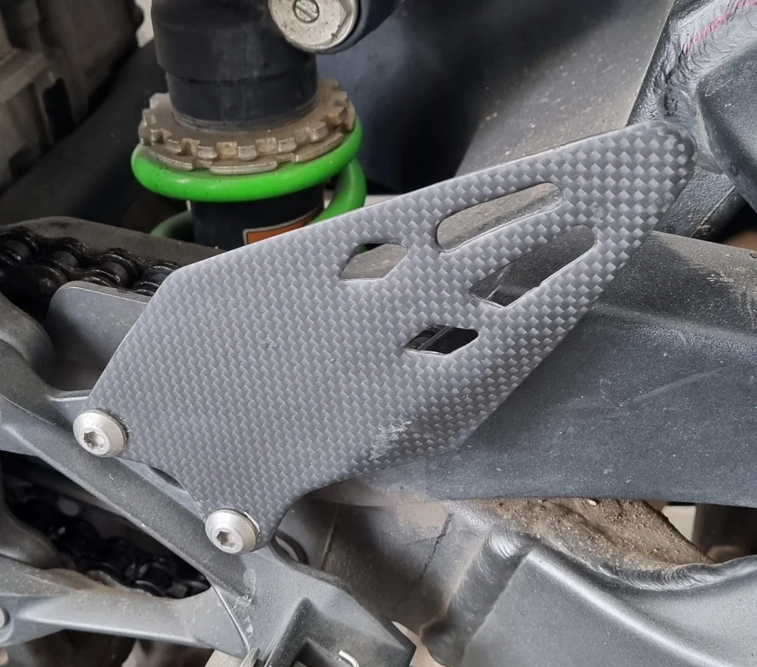 RLZ MOTORSPORT Carbon Fiber Heel guards for Kawasaki ZX6R