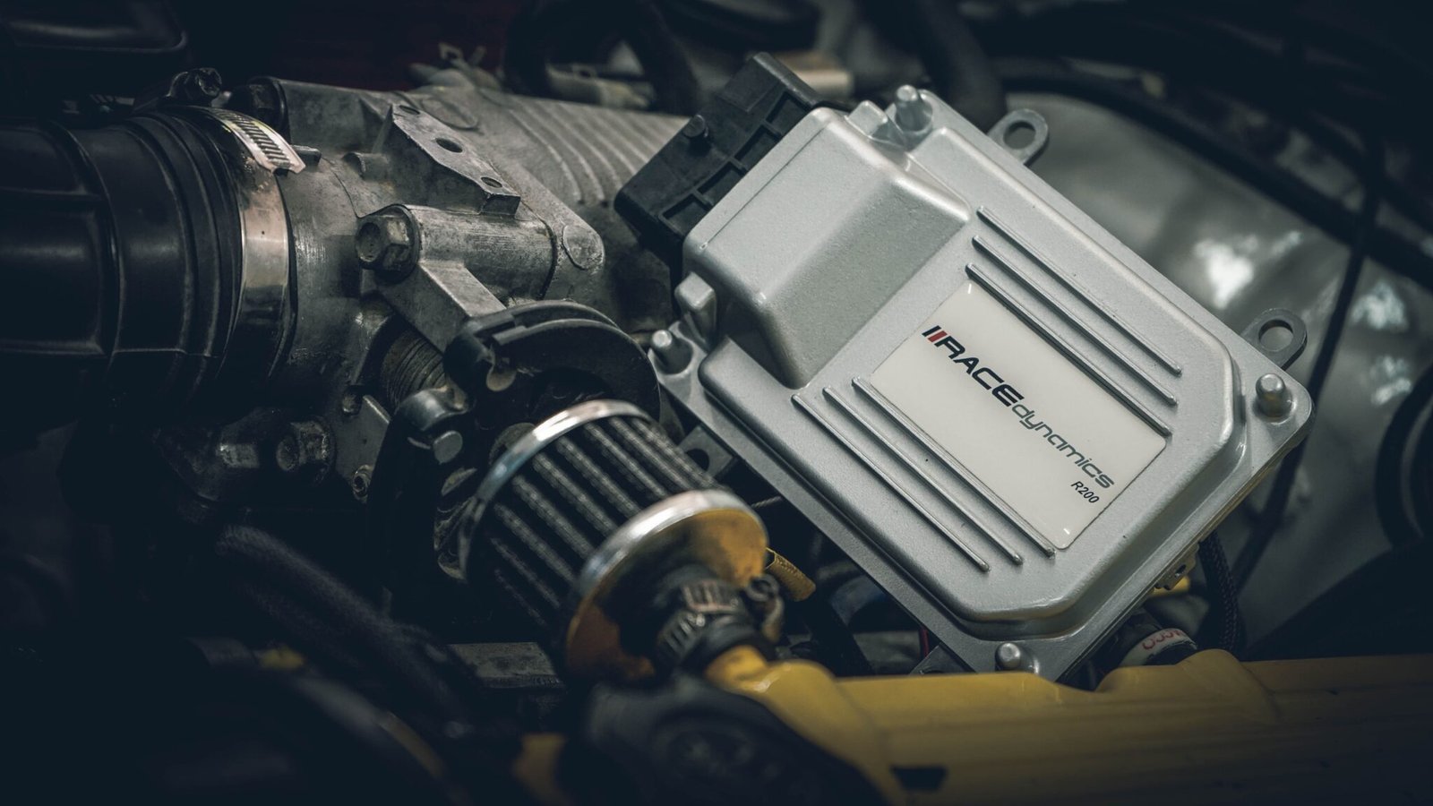 RACE DYNAMICS R200