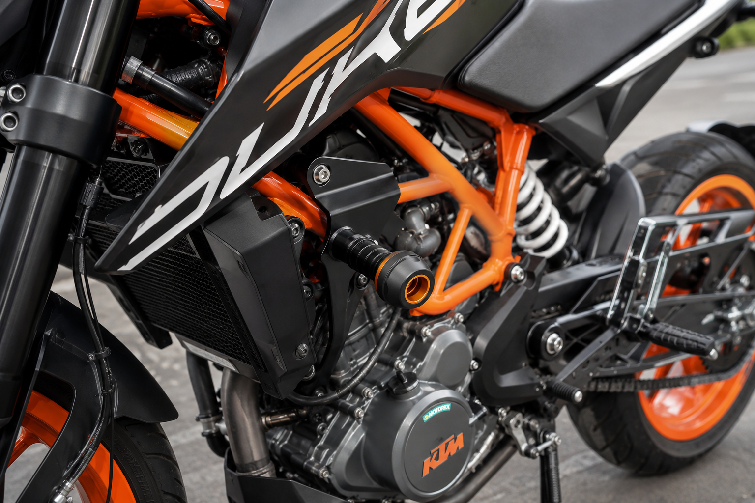 Motoaggrendize frame sliders - KTM Duke 125/200/250/390